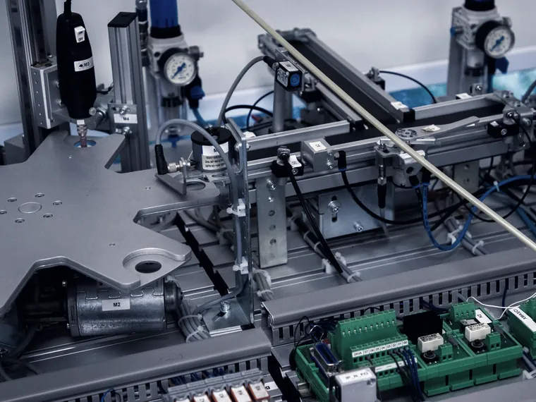 Pneumatics and Vacuum Technology