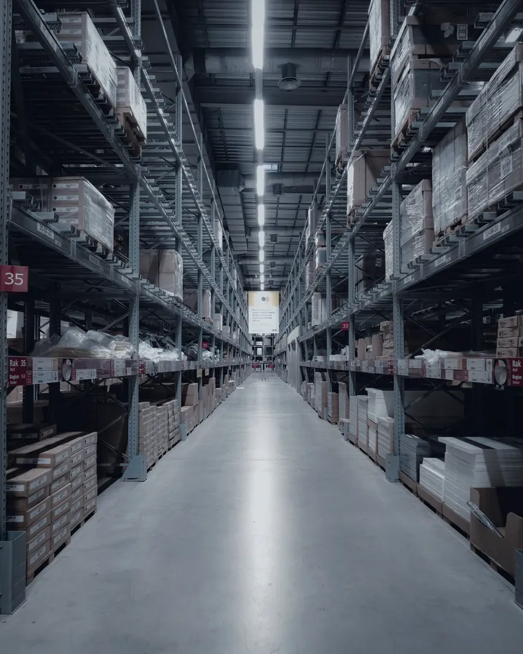 High-bay warehouse aisle